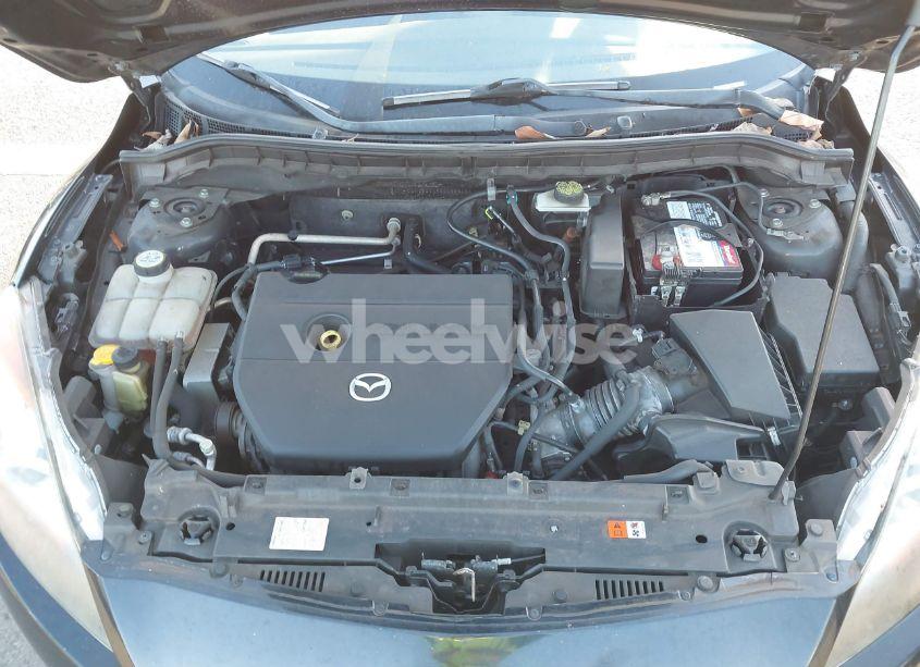 Photo 10 of 2012 Mazda Mazda3 I SPORT (VIN JM1BL1UF8C1529120)