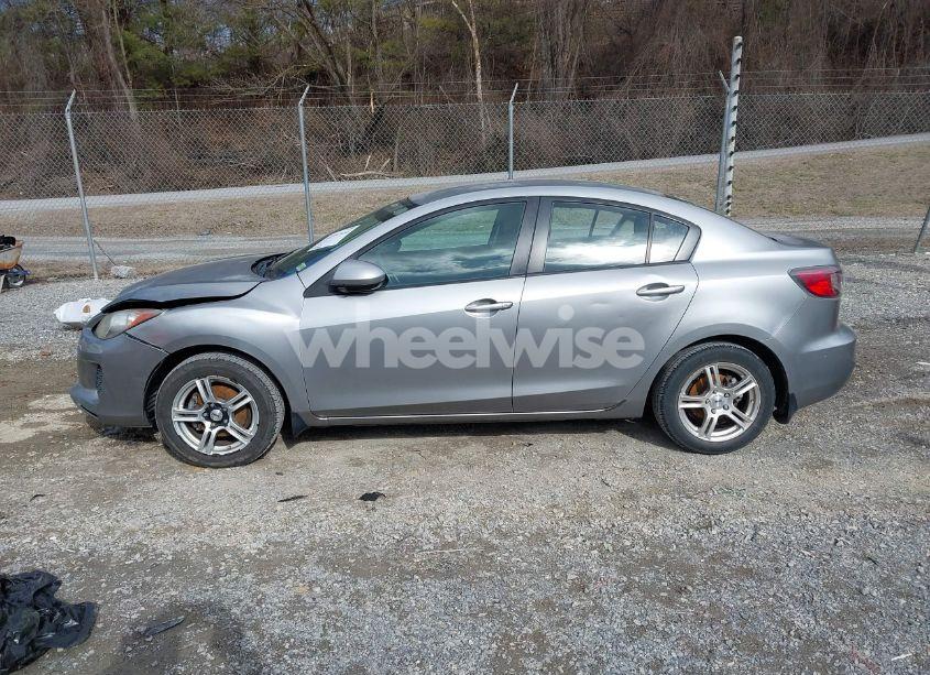 Photo 14 of 2012 Mazda Mazda3 I SPORT (VIN JM1BL1UF8C1554096)