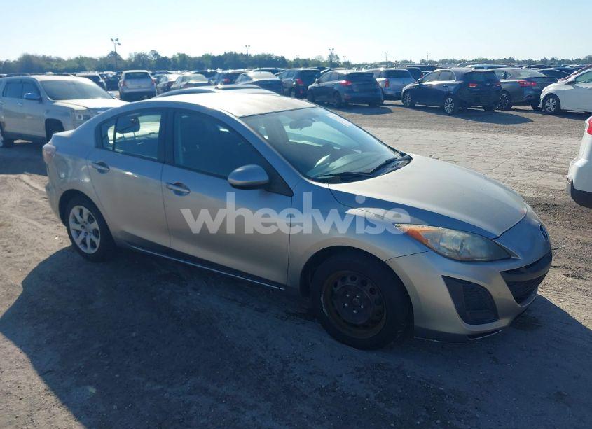 2011 Mazda Mazda3 I SPORT (VIN JM1BL1UF9B1393417) main photo