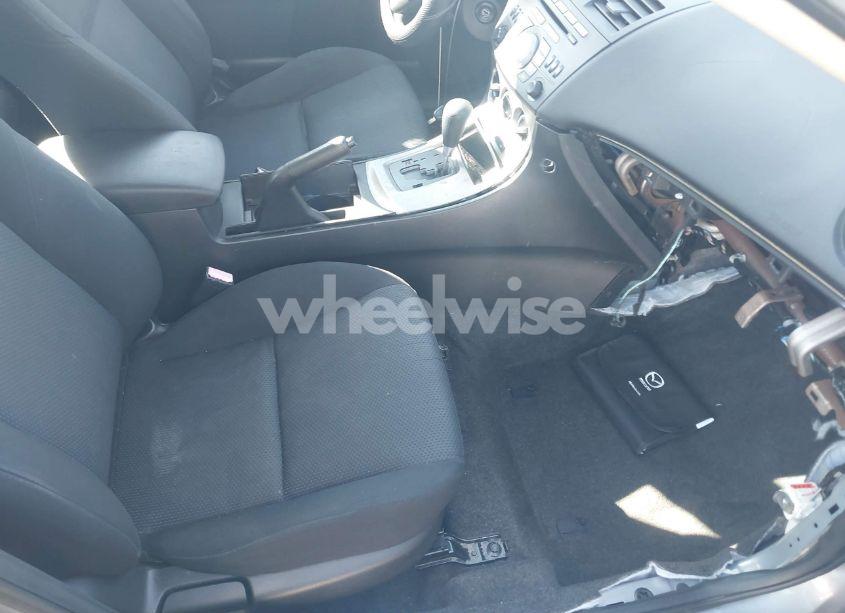 Photo 5 of 2011 Mazda Mazda3 I SPORT (VIN JM1BL1UF9B1393417)