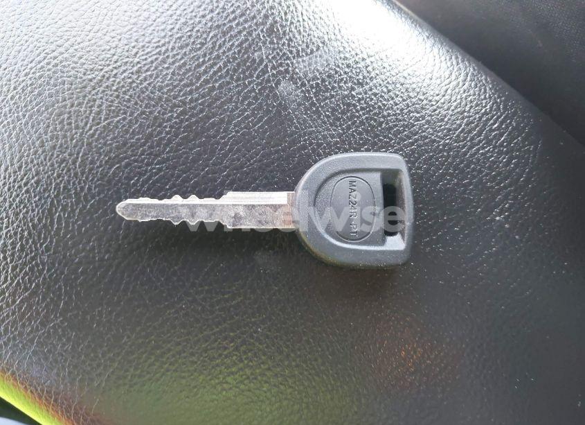 Photo 11 of 2011 Mazda Mazda3 I SPORT (VIN JM1BL1UF9B1417411)