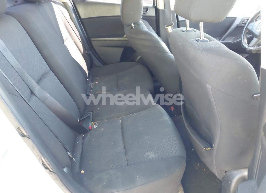 Photo 8 of 2011 Mazda Mazda3 I SPORT (VIN JM1BL1UF9B1417411)