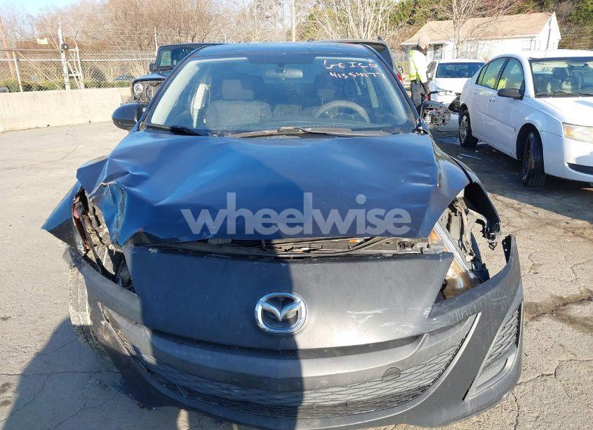 Photo 12 of 2011 Mazda Mazda3 I SPORT (VIN JM1BL1UF9B1465376)