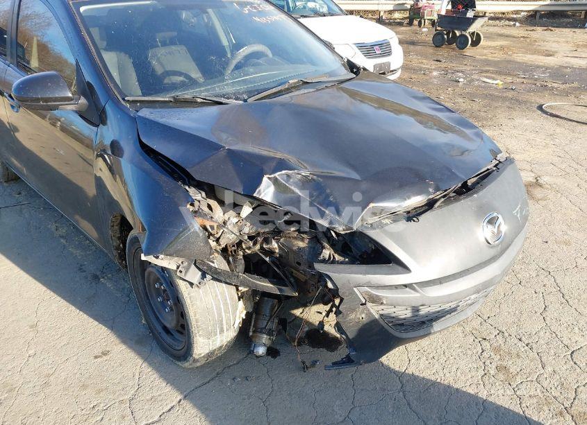 Photo 6 of 2011 Mazda Mazda3 I SPORT (VIN JM1BL1UF9B1465376)