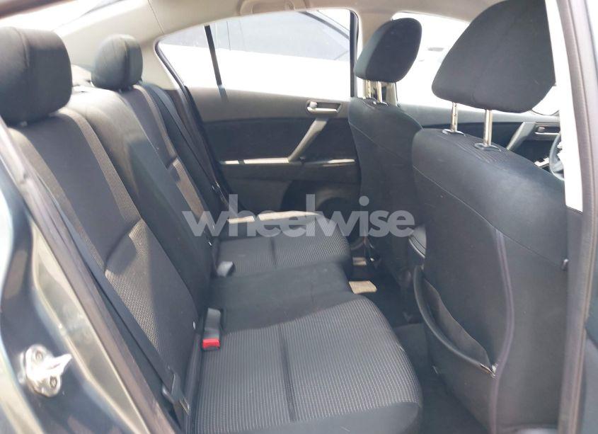 Photo 8 of 2012 Mazda Mazda3 I SPORT (VIN JM1BL1UF9C1523634)