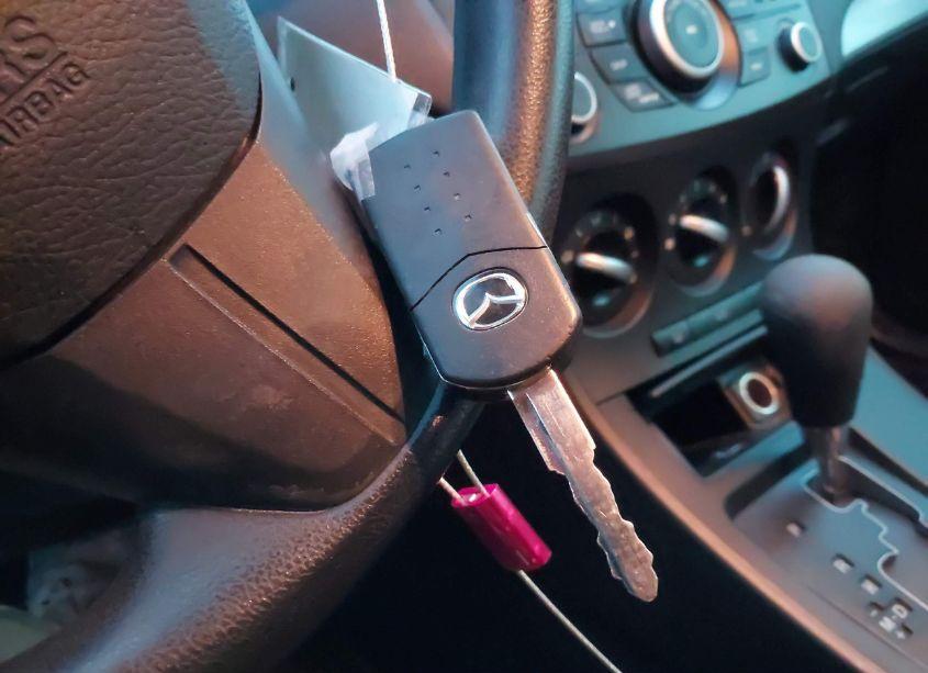 Photo 11 of 2012 Mazda Mazda3 I SPORT (VIN JM1BL1UF9C1631008)