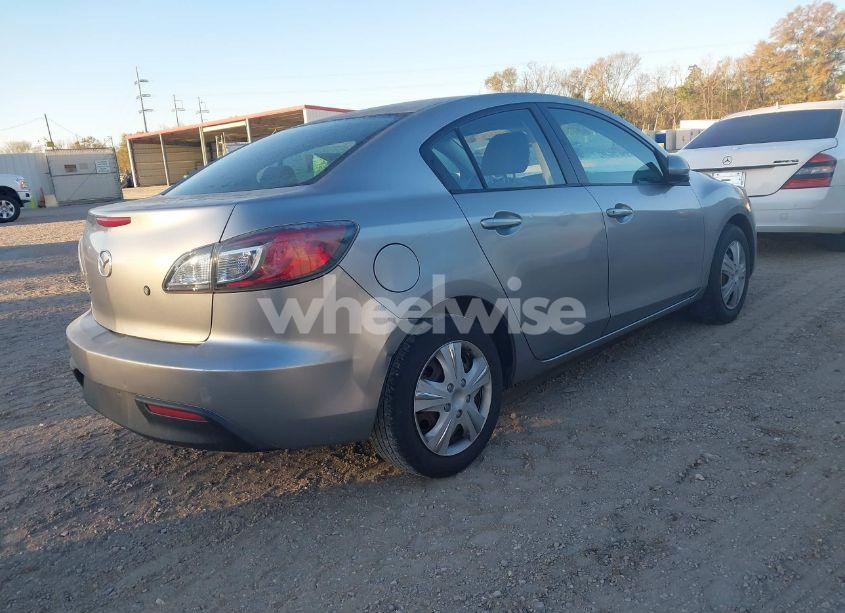 Photo 4 of 2011 Mazda Mazda3 I SPORT (VIN JM1BL1UFXB1415540)