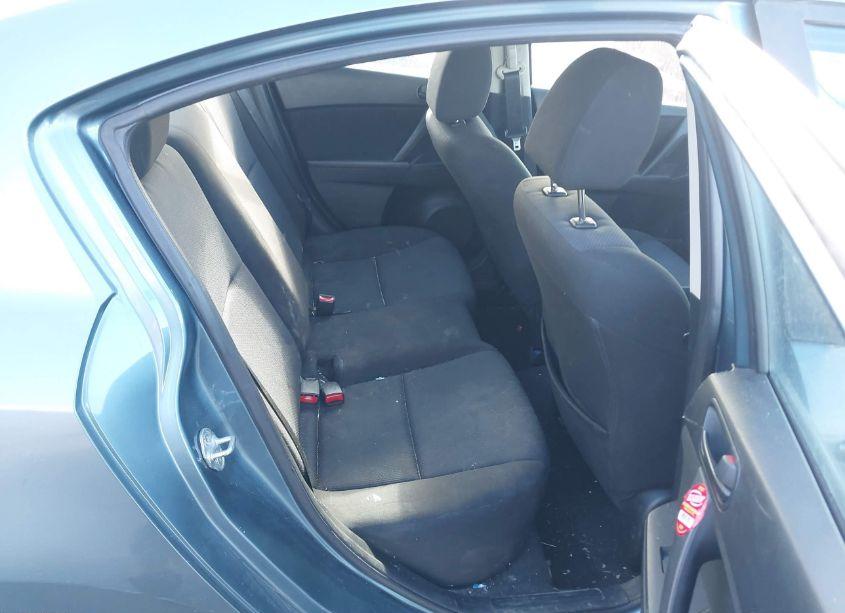 Photo 8 of 2011 Mazda Mazda3 I SPORT (VIN JM1BL1UFXB1457884)