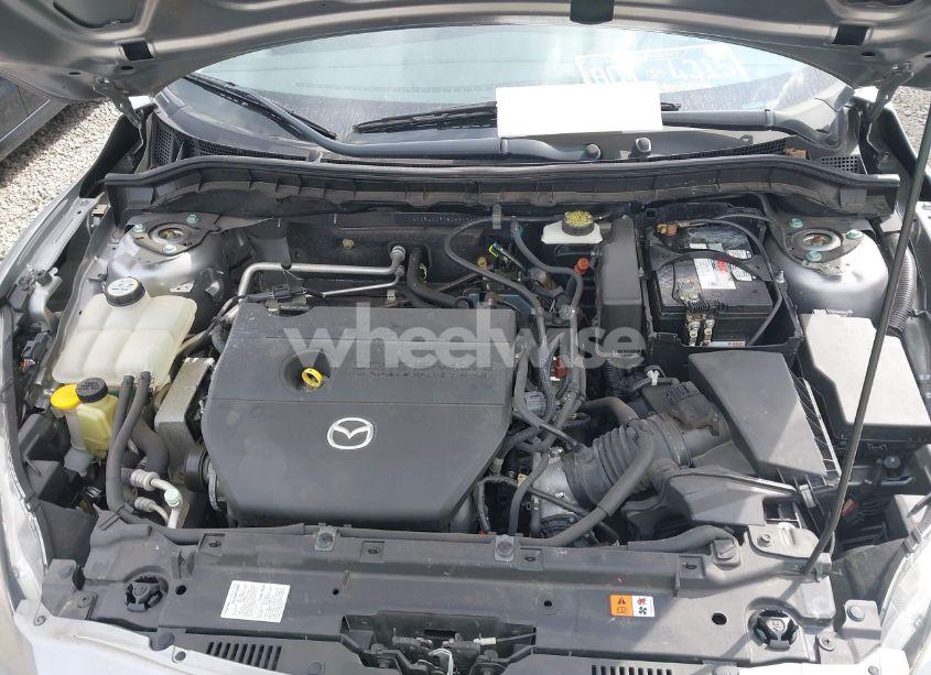 Photo 10 of 2011 Mazda Mazda3 I SPORT (VIN JM1BL1UFXB1480341)