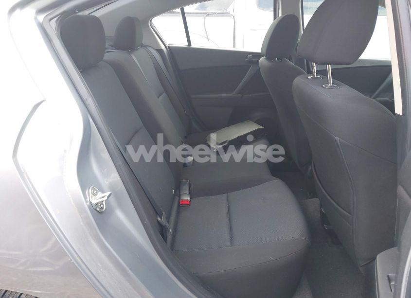 Photo 8 of 2011 Mazda Mazda3 I SPORT (VIN JM1BL1UFXB1480341)