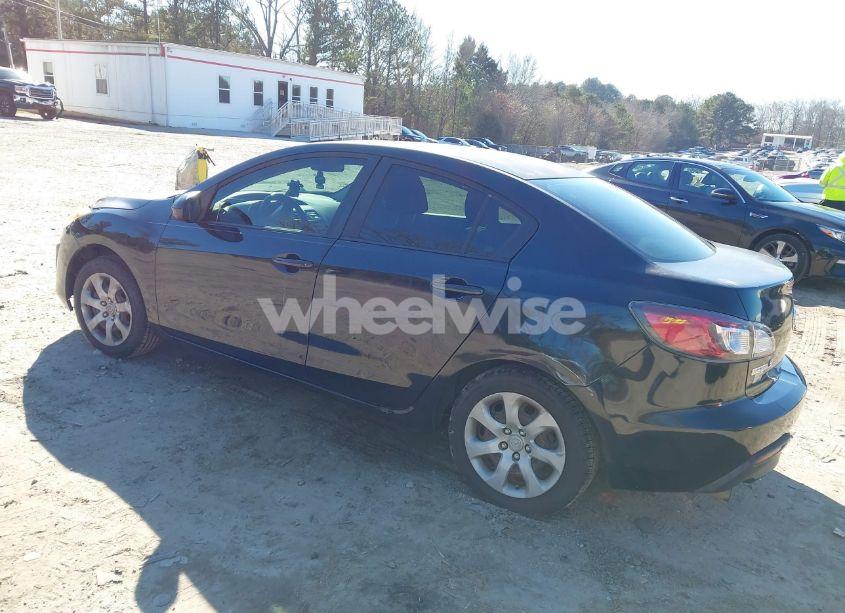 Photo 3 of 2011 Mazda Mazda3 I SPORT (VIN JM1BL1UFXB1485538)