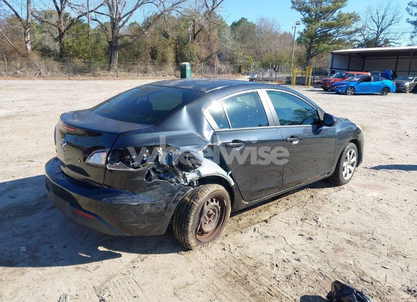 Photo 4 of 2011 Mazda Mazda3 I SPORT (VIN JM1BL1UFXB1485538)
