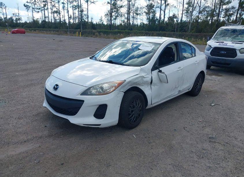 Photo 2 of 2012 Mazda Mazda3 I SPORT (VIN JM1BL1UFXC1552205)