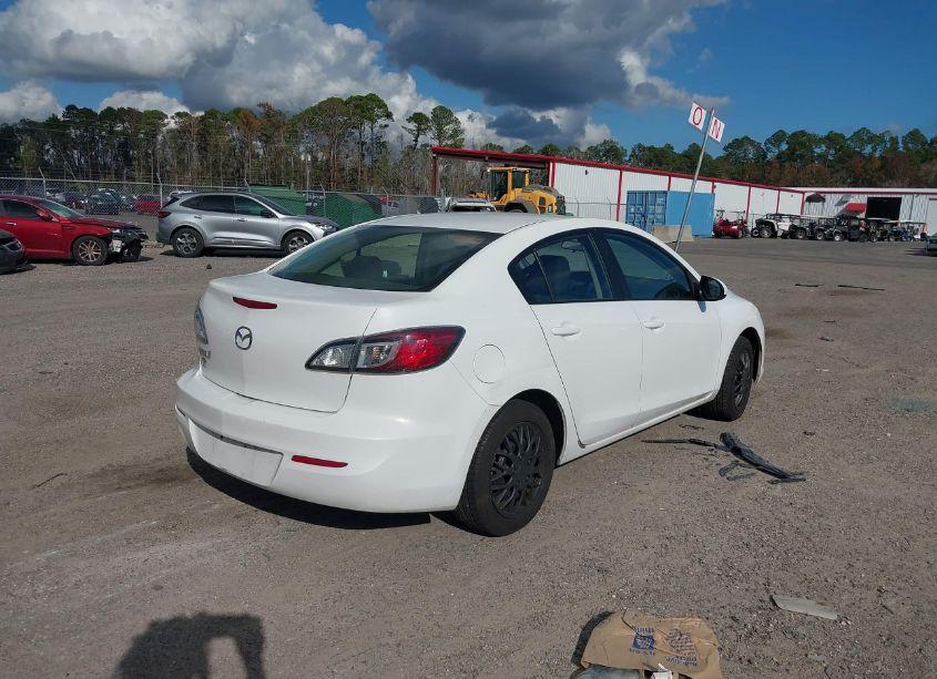 Photo 4 of 2012 Mazda Mazda3 I SPORT (VIN JM1BL1UFXC1552205)