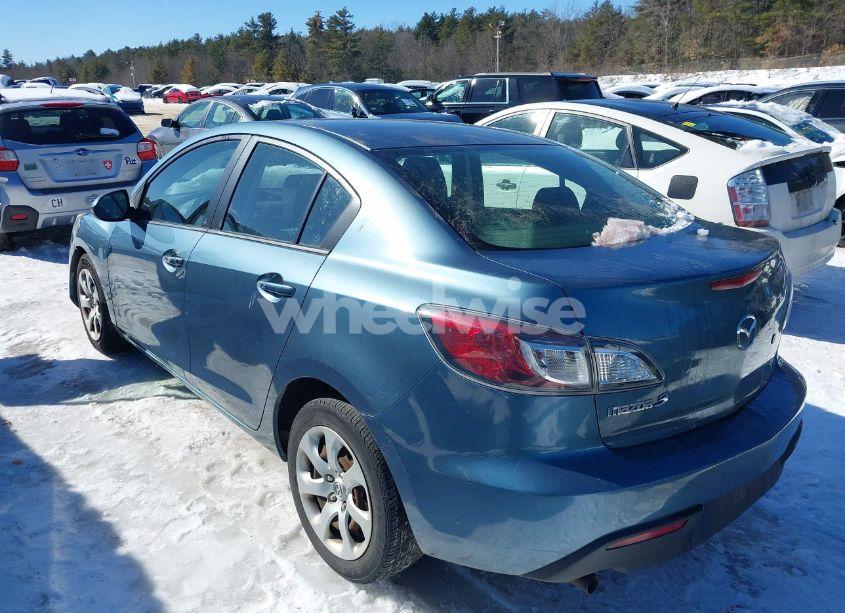 Photo 3 of 2011 Mazda Mazda3 I SPORT (VIN JM1BL1UG0B1381391)