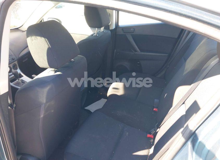 Photo 8 of 2011 Mazda Mazda3 I SPORT (VIN JM1BL1UG0B1381391)