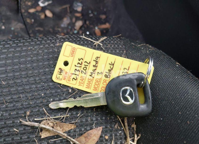 Photo 11 of 2012 Mazda Mazda3 I SPORT (VIN JM1BL1UG0C1502132)