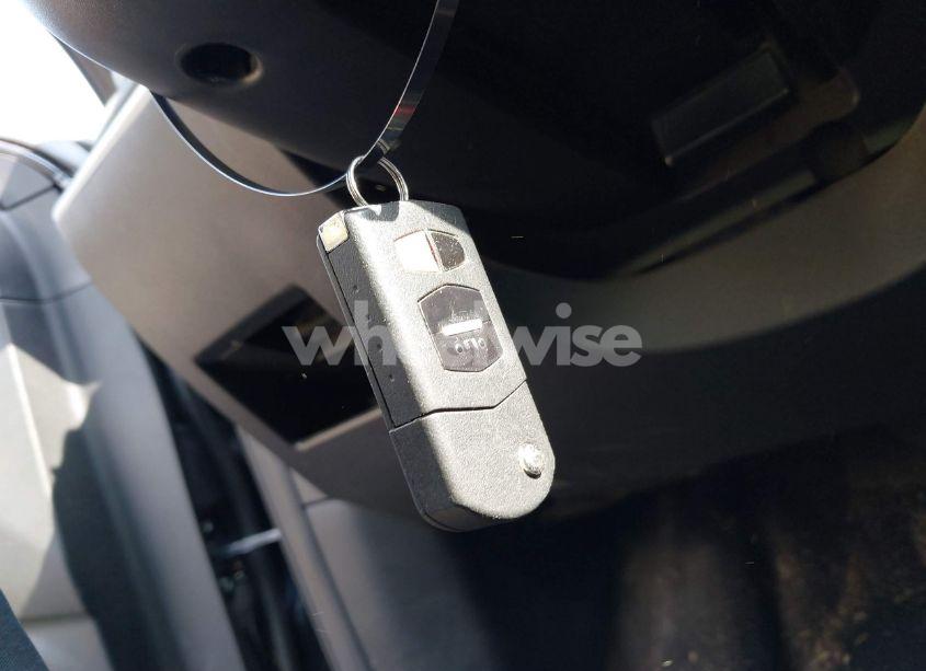 Photo 11 of 2012 Mazda Mazda3 I SPORT (VIN JM1BL1UG0C1530996)