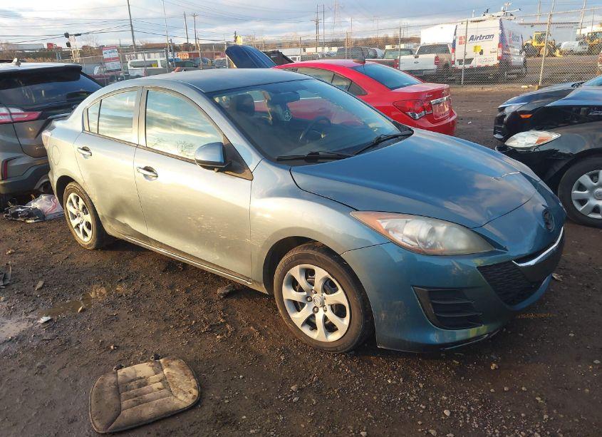 2011 Mazda Mazda3 (VIN JM1BL1UG1B1418089) main photo