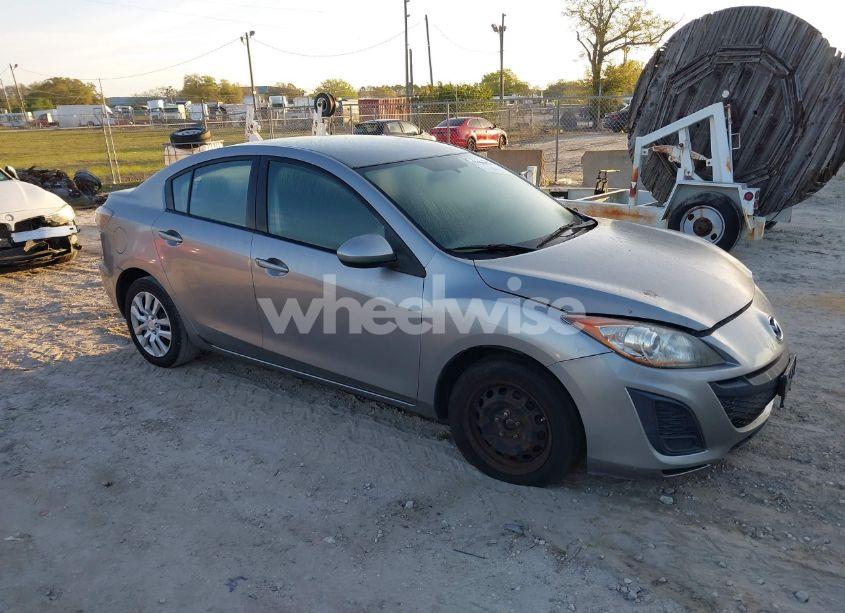 2011 Mazda Mazda3 I SPORT (VIN JM1BL1UG1B1421543) main photo