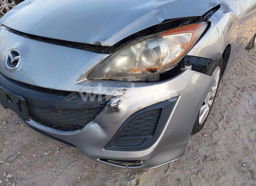 Photo 13 of 2011 Mazda Mazda3 I SPORT (VIN JM1BL1UG1B1421543)