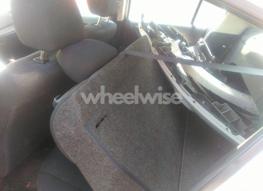 Photo 8 of 2011 Mazda Mazda3 I SPORT (VIN JM1BL1UG1B1466580)