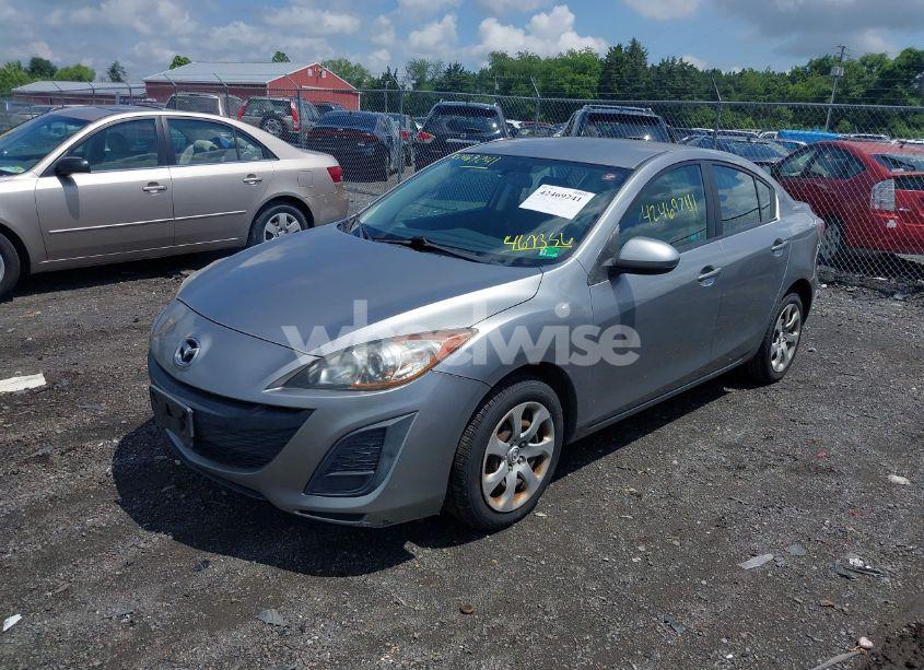 Photo 2 of 2011 Mazda Mazda3 I SPORT (VIN JM1BL1UG1B1467356)
