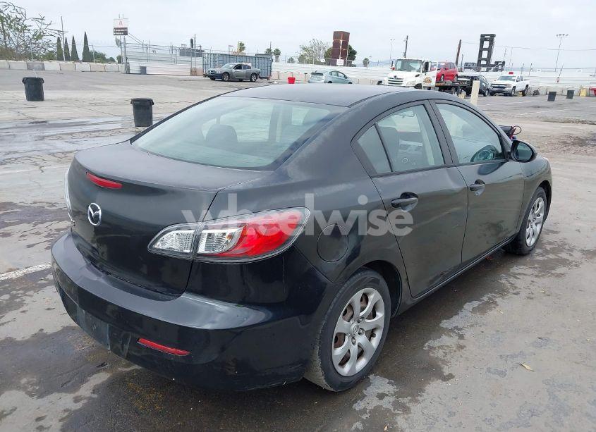 Photo 4 of 2012 Mazda Mazda3 I SPORT (VIN JM1BL1UG1C1524804)