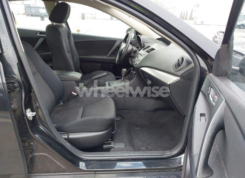 Photo 5 of 2012 Mazda Mazda3 I SPORT (VIN JM1BL1UG1C1524804)