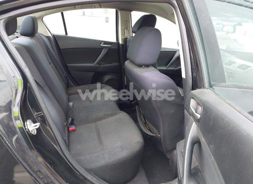 Photo 8 of 2012 Mazda Mazda3 I SPORT (VIN JM1BL1UG1C1524804)