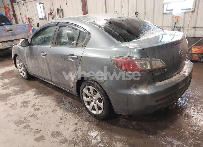 Photo 3 of 2012 Mazda Mazda3 I SPORT (VIN JM1BL1UG1C1538363)