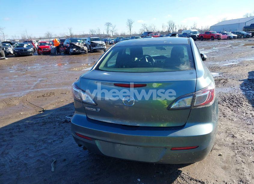 Photo 16 of 2012 Mazda Mazda3 I SPORT (VIN JM1BL1UG1C1543904)