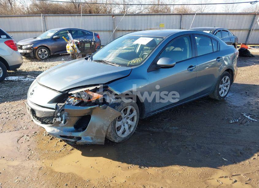 Photo 2 of 2012 Mazda Mazda3 I SPORT (VIN JM1BL1UG1C1543904)