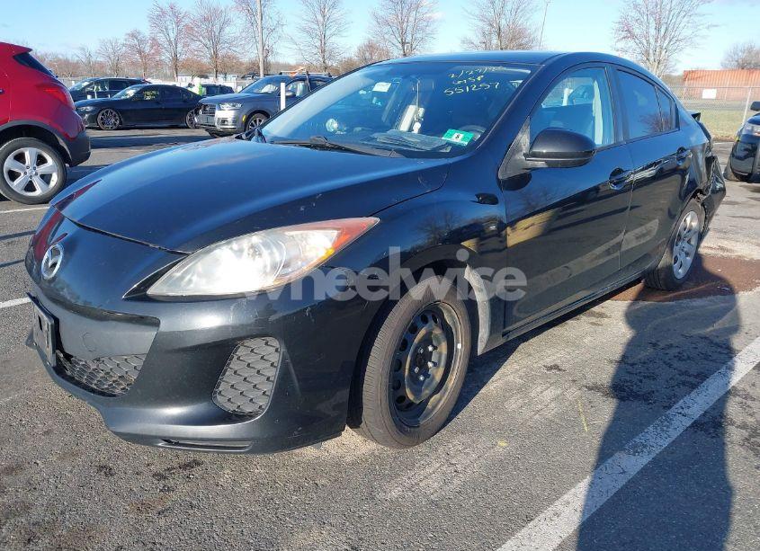 Photo 2 of 2012 Mazda Mazda3 I SPORT (VIN JM1BL1UG1C1551257)