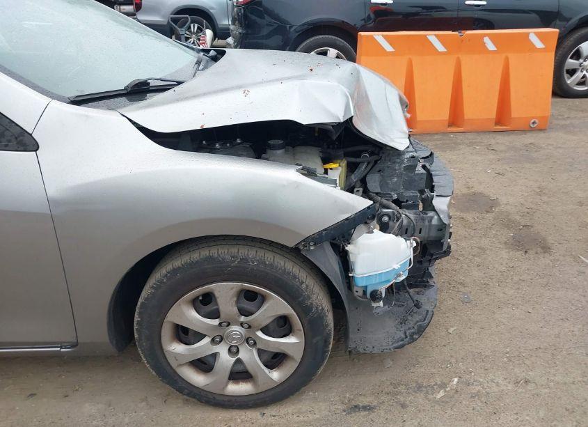 Photo 13 of 2012 Mazda Mazda3 I SPORT (VIN JM1BL1UG1C1572979)