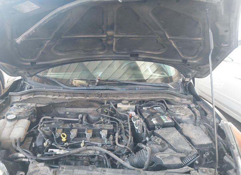 Photo 10 of 2011 Mazda Mazda3 I SPORT (VIN JM1BL1UG2B1370716)