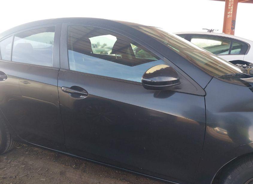 Photo 13 of 2011 Mazda Mazda3 I SPORT (VIN JM1BL1UG2B1370716)