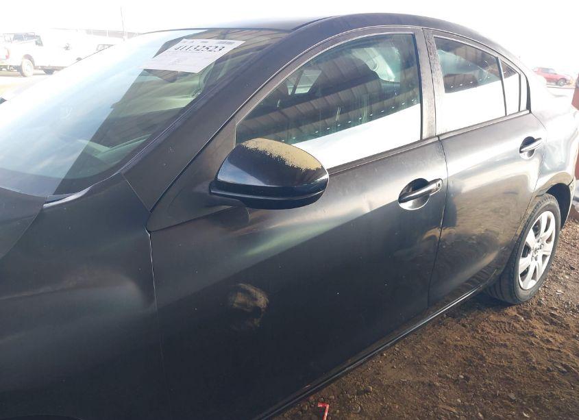 Photo 14 of 2011 Mazda Mazda3 I SPORT (VIN JM1BL1UG2B1370716)