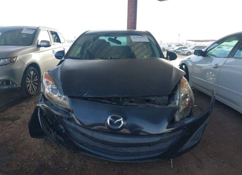 Photo 6 of 2011 Mazda Mazda3 I SPORT (VIN JM1BL1UG2B1370716)