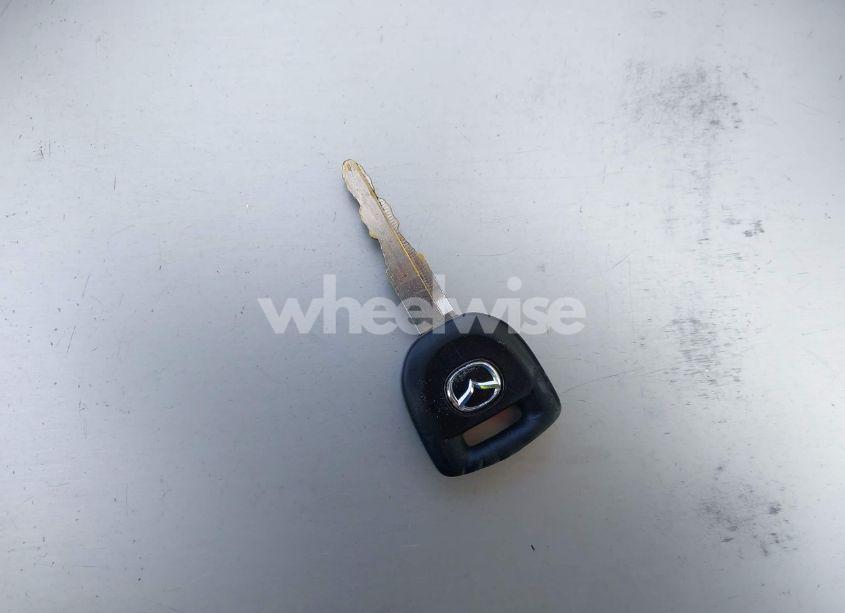 Photo 11 of 2011 Mazda Mazda3 I SPORT (VIN JM1BL1UG2B1467379)