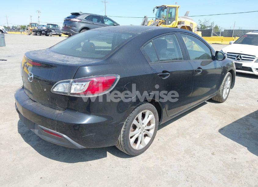 Photo 4 of 2011 Mazda Mazda3 I SPORT (VIN JM1BL1UG2B1467379)