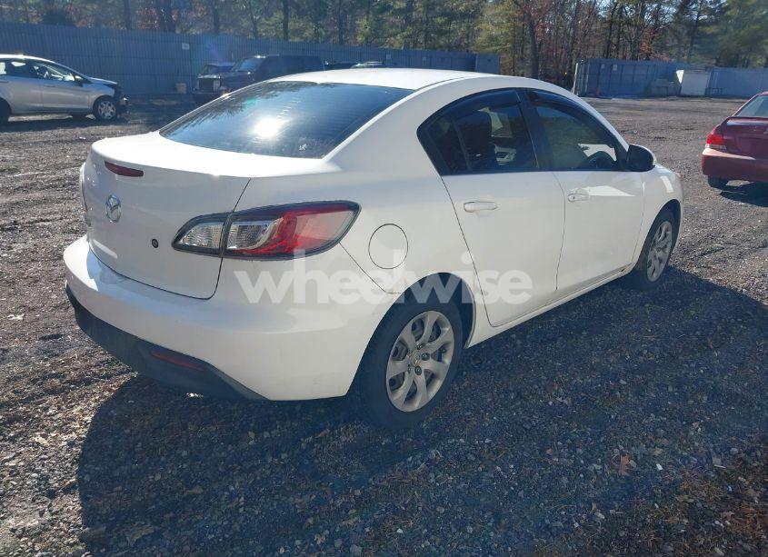 Photo 4 of 2011 Mazda Mazda3 I SPORT (VIN JM1BL1UG2B1497546)