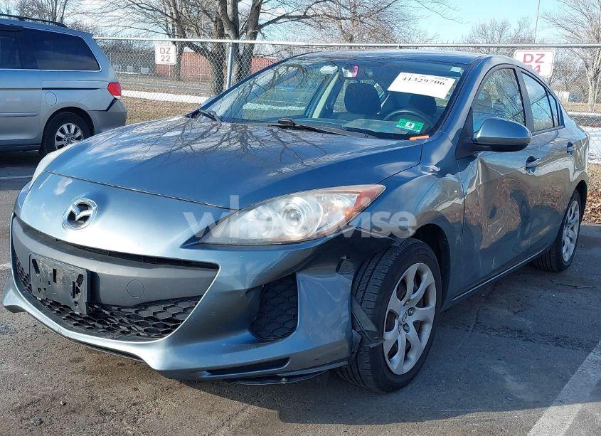 Photo 2 of 2012 Mazda Mazda3 I SPORT (VIN JM1BL1UG2C1520955)