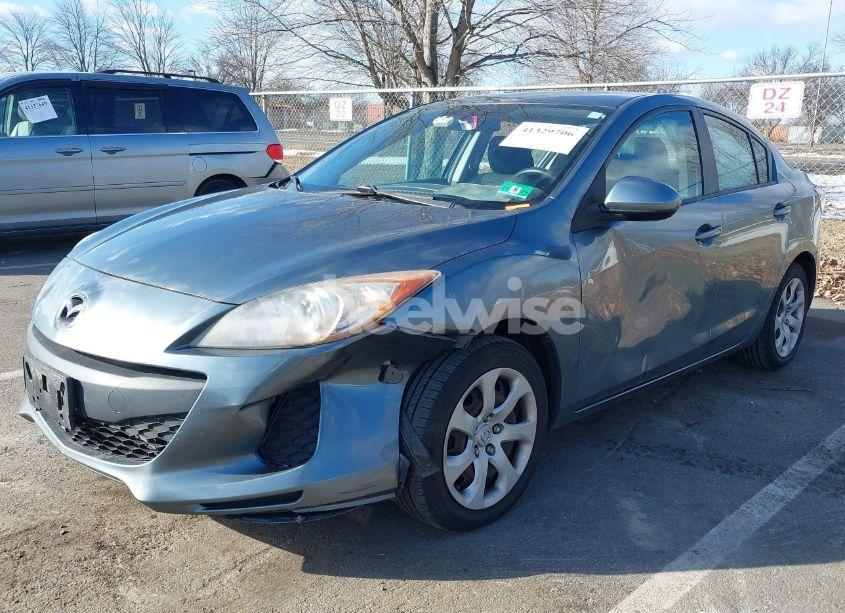Photo 6 of 2012 Mazda Mazda3 I SPORT (VIN JM1BL1UG2C1520955)