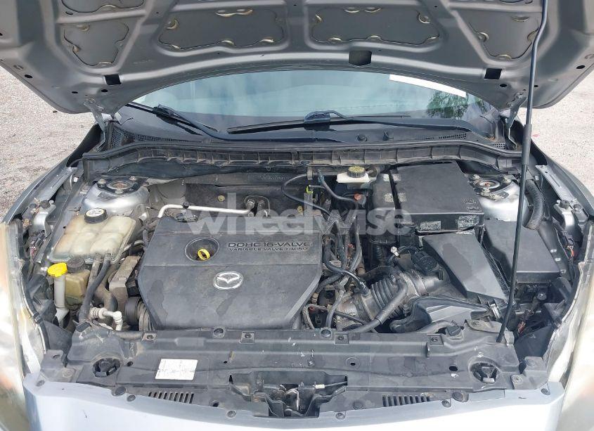 Photo 10 of 2011 Mazda Mazda3 I SPORT (VIN JM1BL1UG3B1493196)