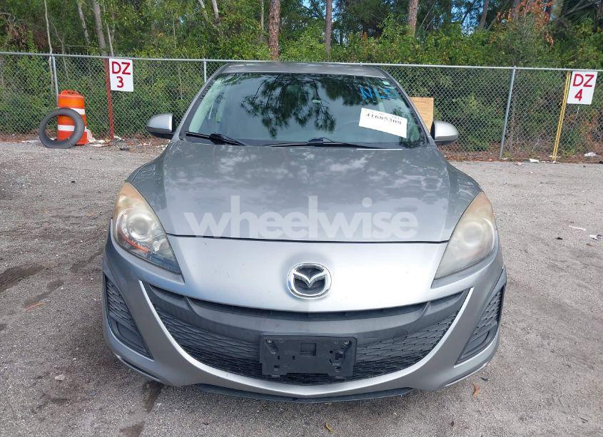 Photo 12 of 2011 Mazda Mazda3 I SPORT (VIN JM1BL1UG3B1493196)