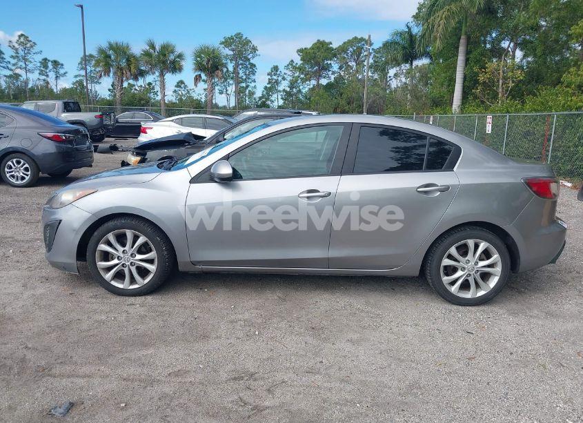 Photo 14 of 2011 Mazda Mazda3 I SPORT (VIN JM1BL1UG3B1493196)
