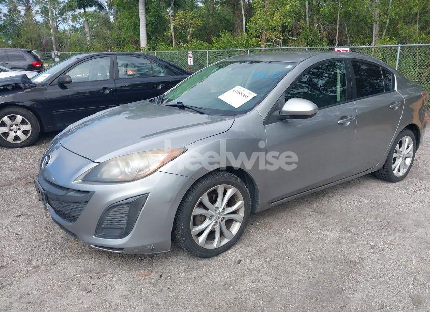 Photo 2 of 2011 Mazda Mazda3 I SPORT (VIN JM1BL1UG3B1493196)
