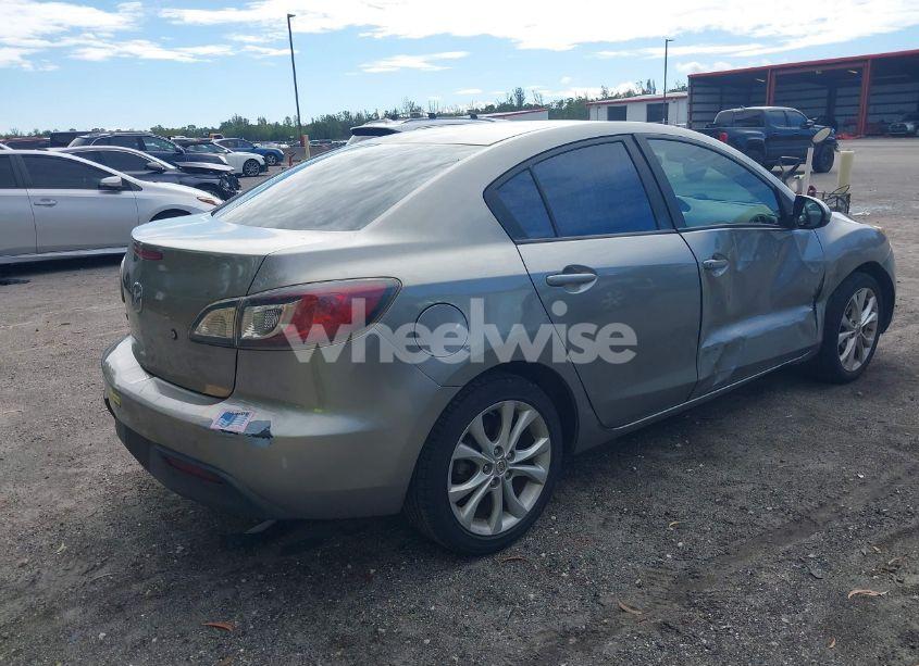 Photo 4 of 2011 Mazda Mazda3 I SPORT (VIN JM1BL1UG3B1493196)