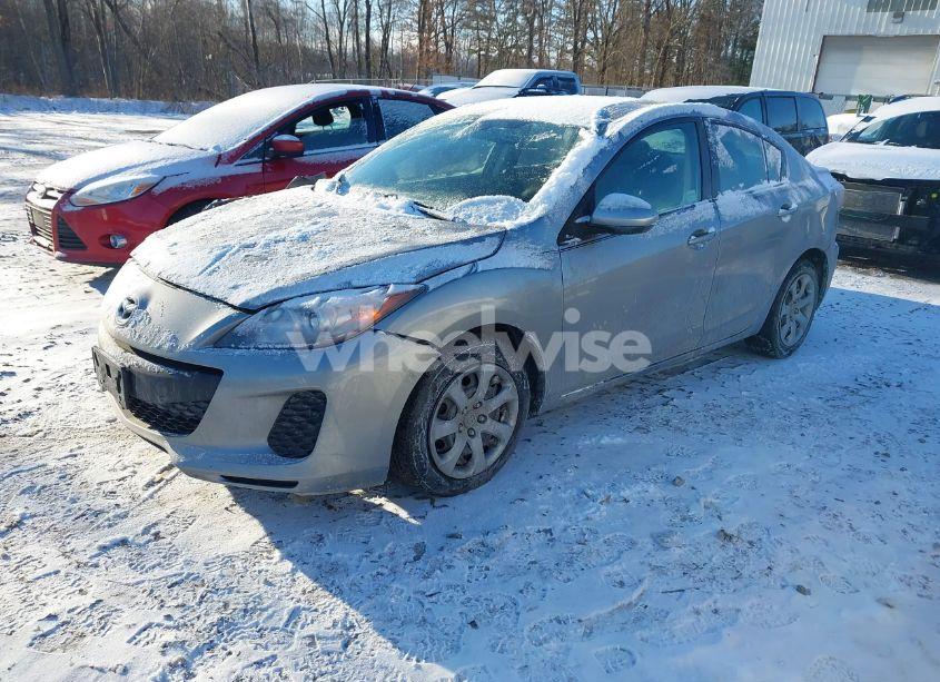 Photo 2 of 2012 Mazda Mazda3 I SPORT (VIN JM1BL1UG3C1582493)